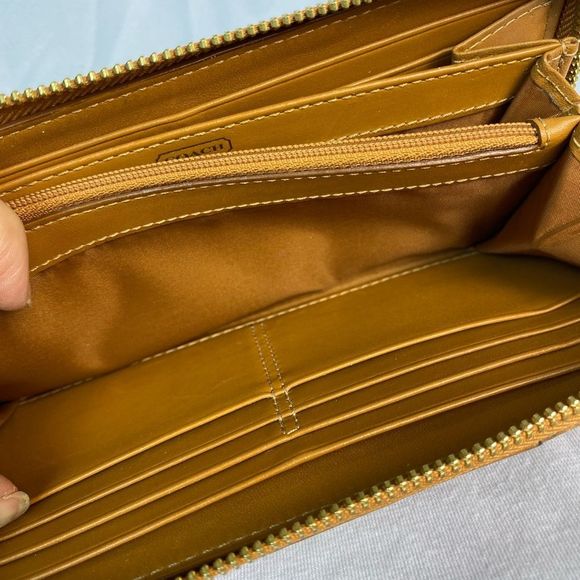 Vintage Coach Madison accordion wallet clutch - Picture 6 of 6